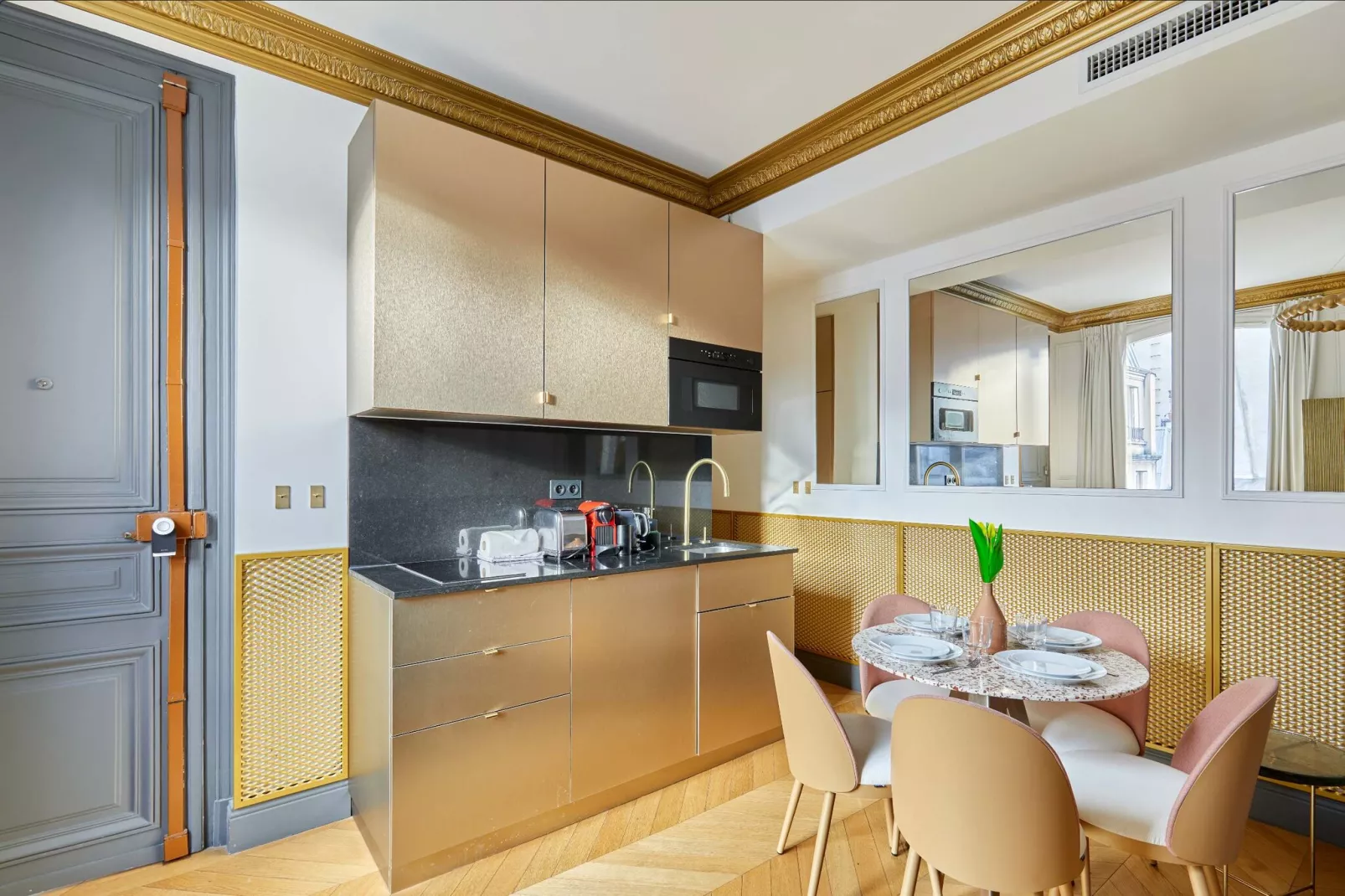 COLISEE A-Image-tags.