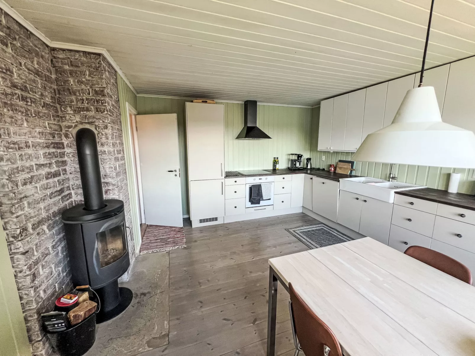 Lauvlid Cottage-Drinnen