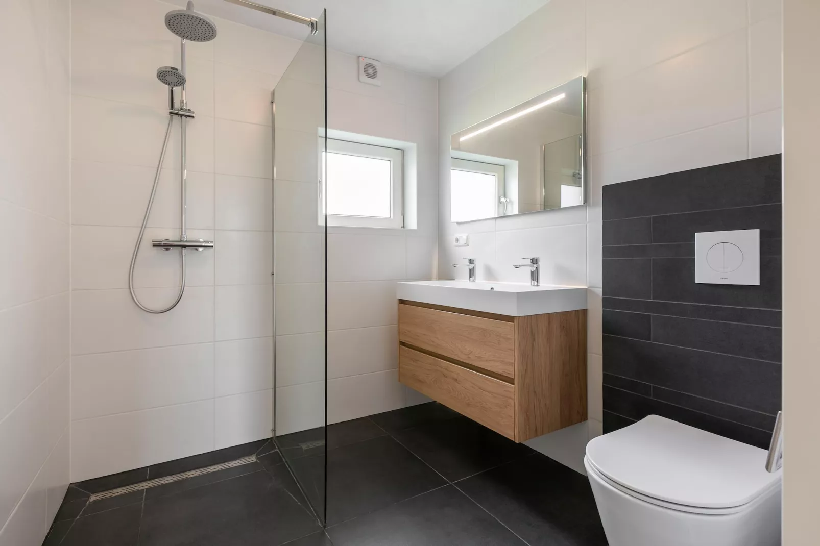 Villapark Akenveen 6-Bathroom