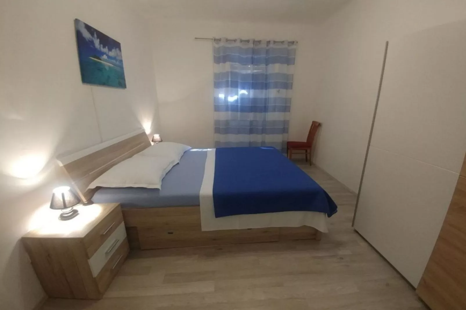 Four Bedroom Holiday Home With Terrace & Sea View-Chambre