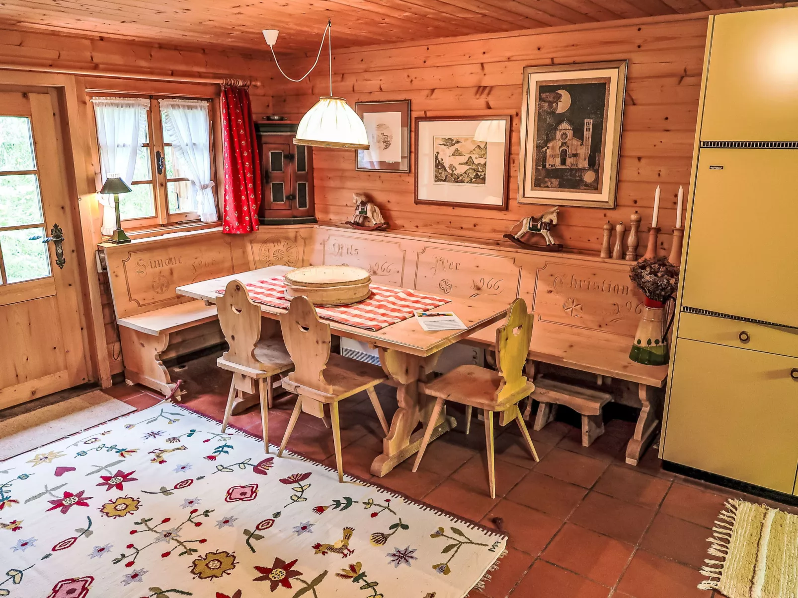 Rodas Soura 5-Drinnen