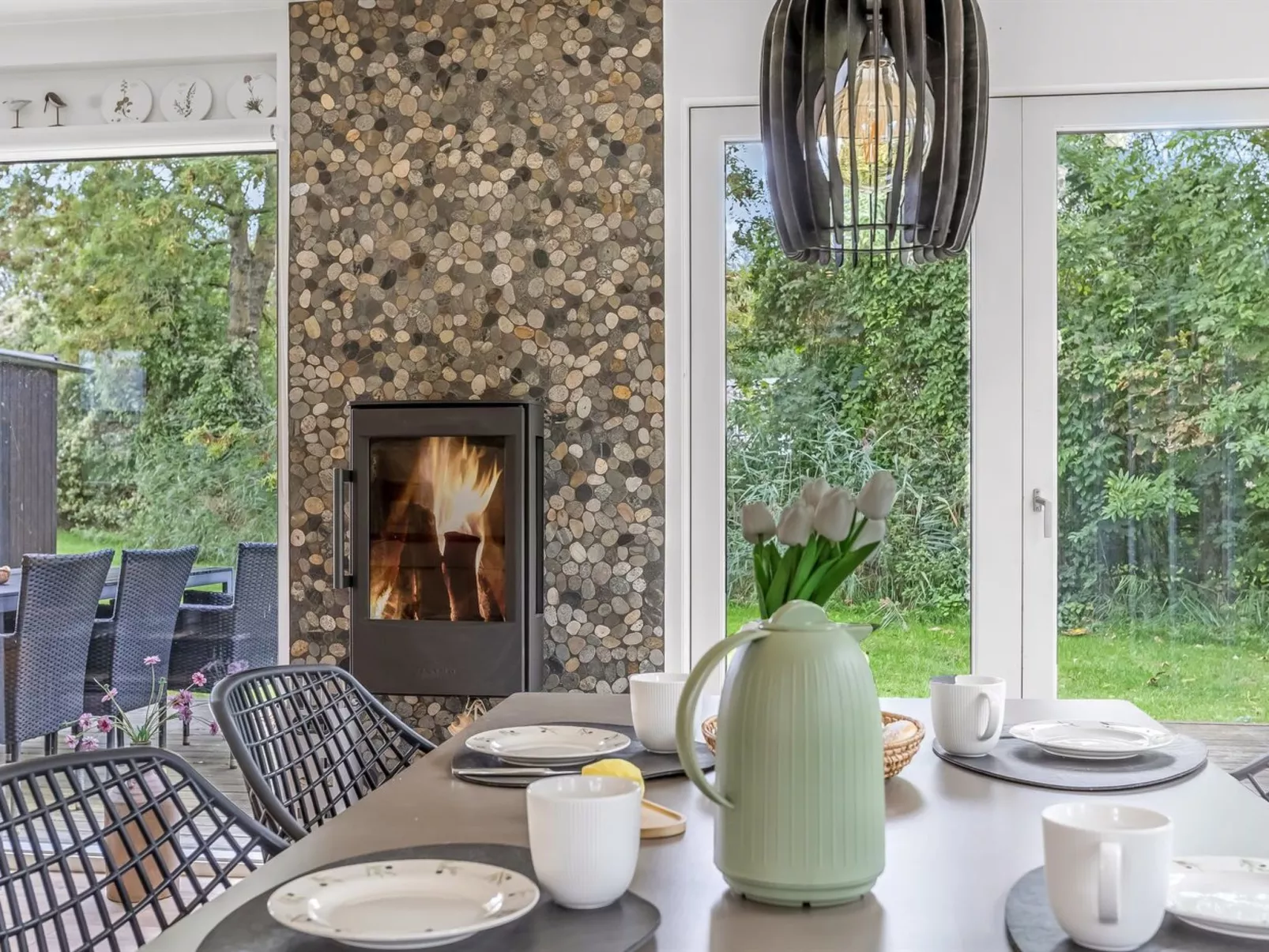 "Litle" - 30m from the sea-Drinnen