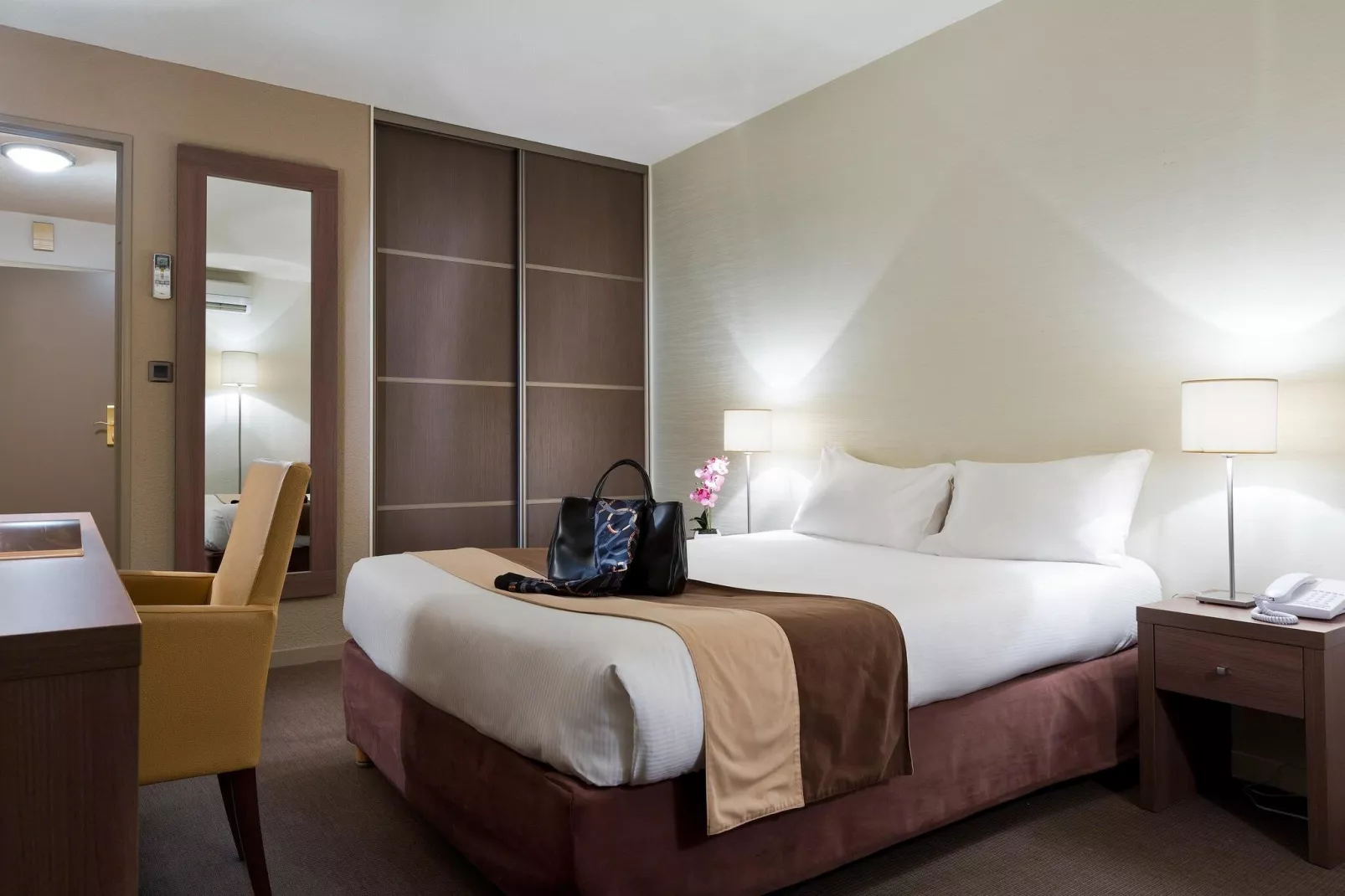 Comfort studio - LA RESERVE-Bedroom