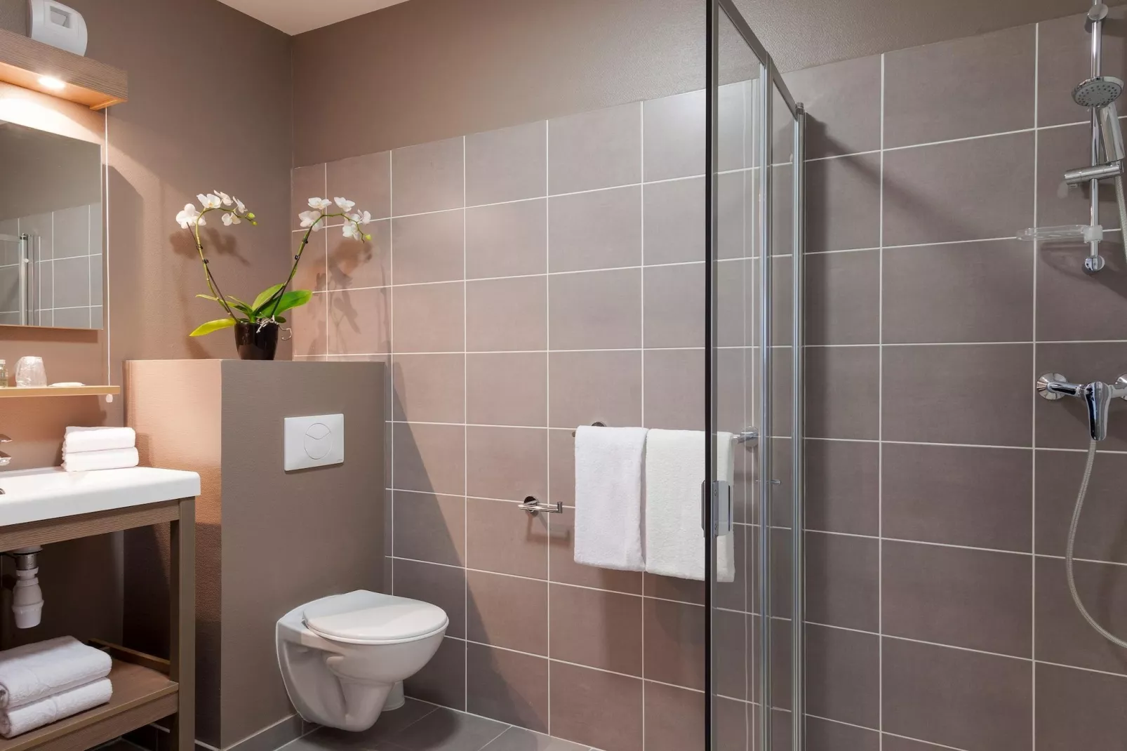 NEHÔ SUITES PORTE DE GENEVE - Studio-Badezimmer