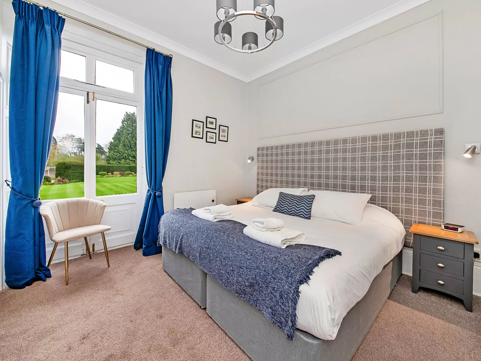 Hambleton Hall Apt-Drinnen