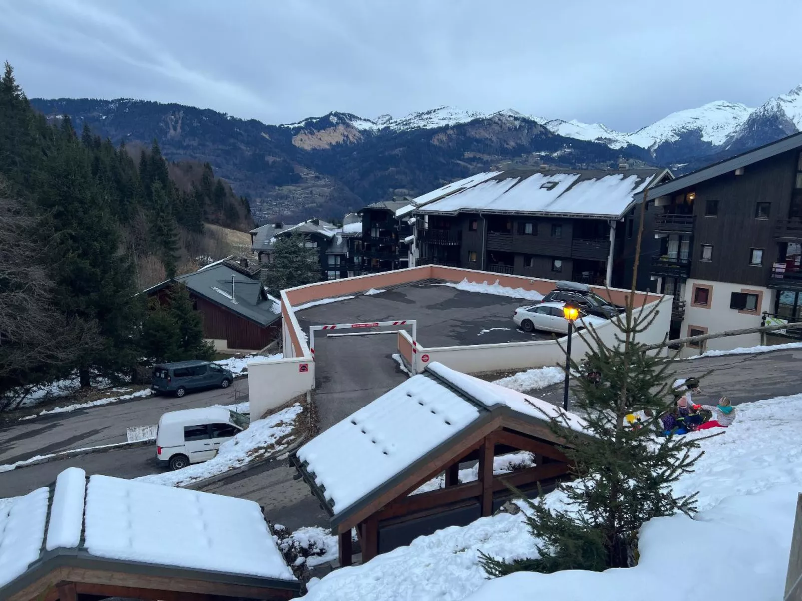 Grand Morillon-Drinnen