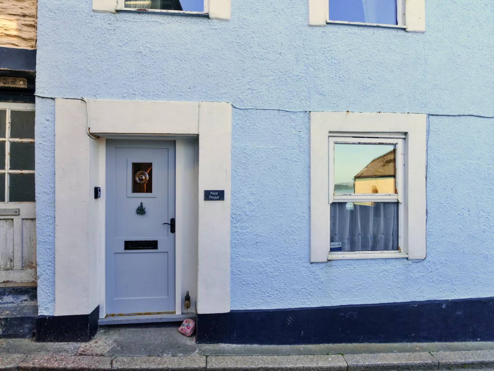 Nor Nour, Cawsand-Dedans