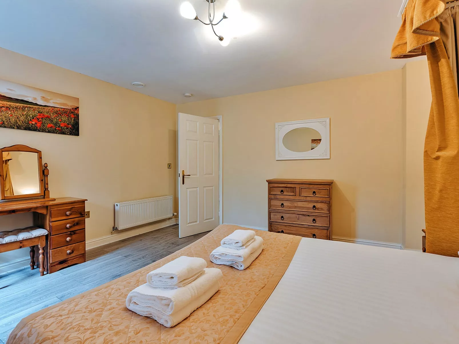 Netley Hall - Peach Tree-Dedans