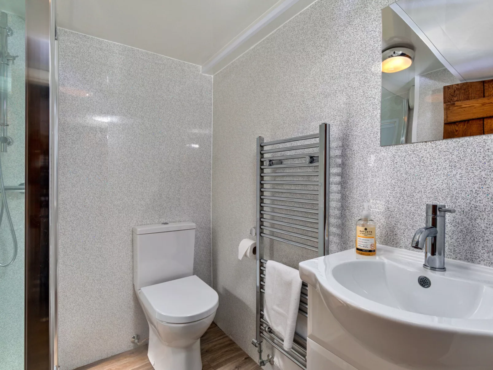 Duck Down Cottage-Drinnen