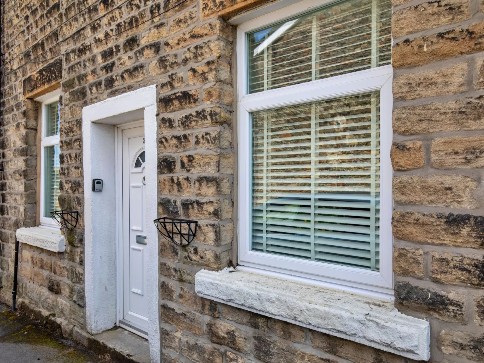 Suzy's Cottage-Outside