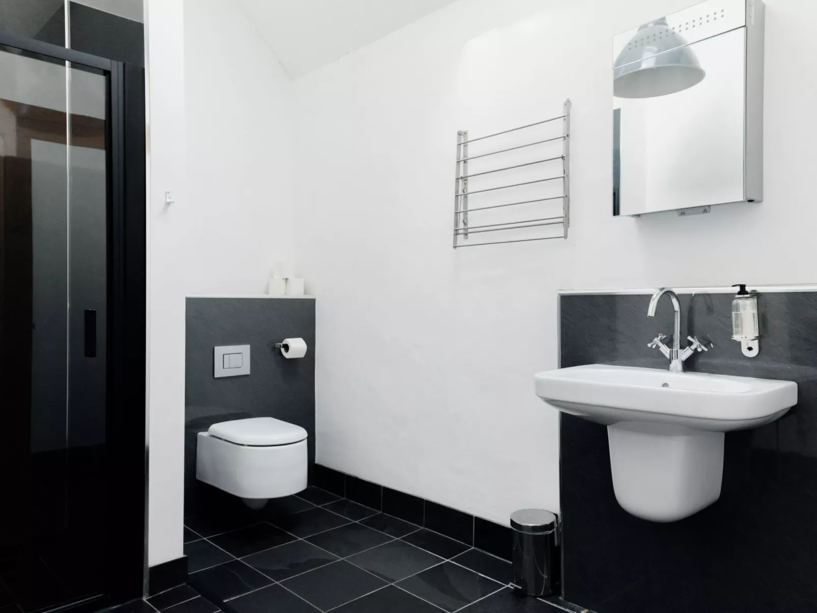 The Welsh Barn-Dedans