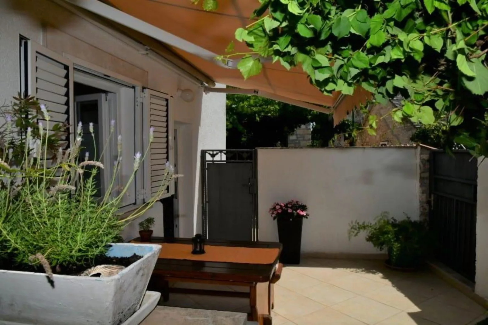 Studio Apartment-Ambiance