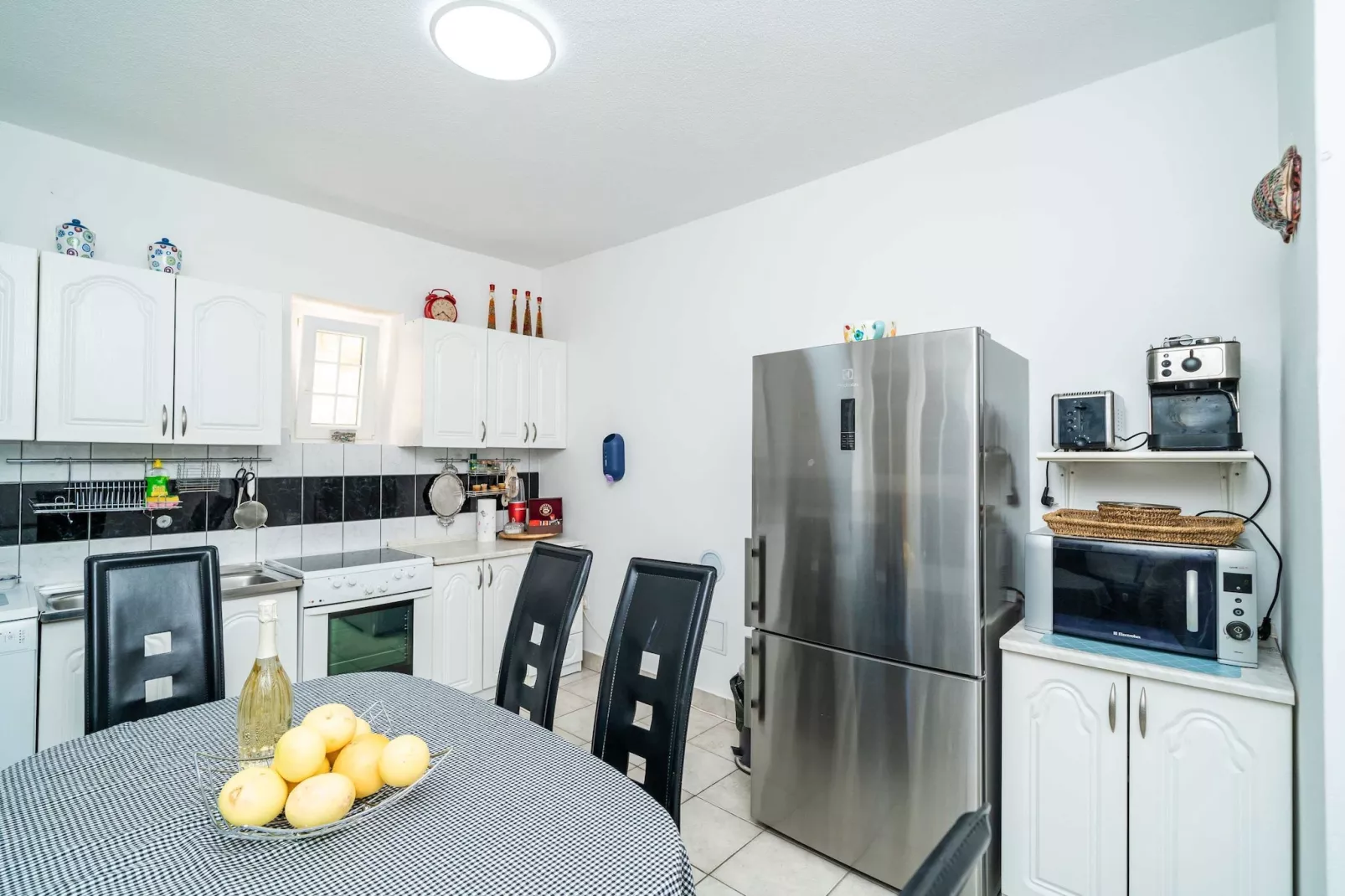 Villa Vista Old Town - Four Bedroom House with Terrace and Sea View-Kitchen