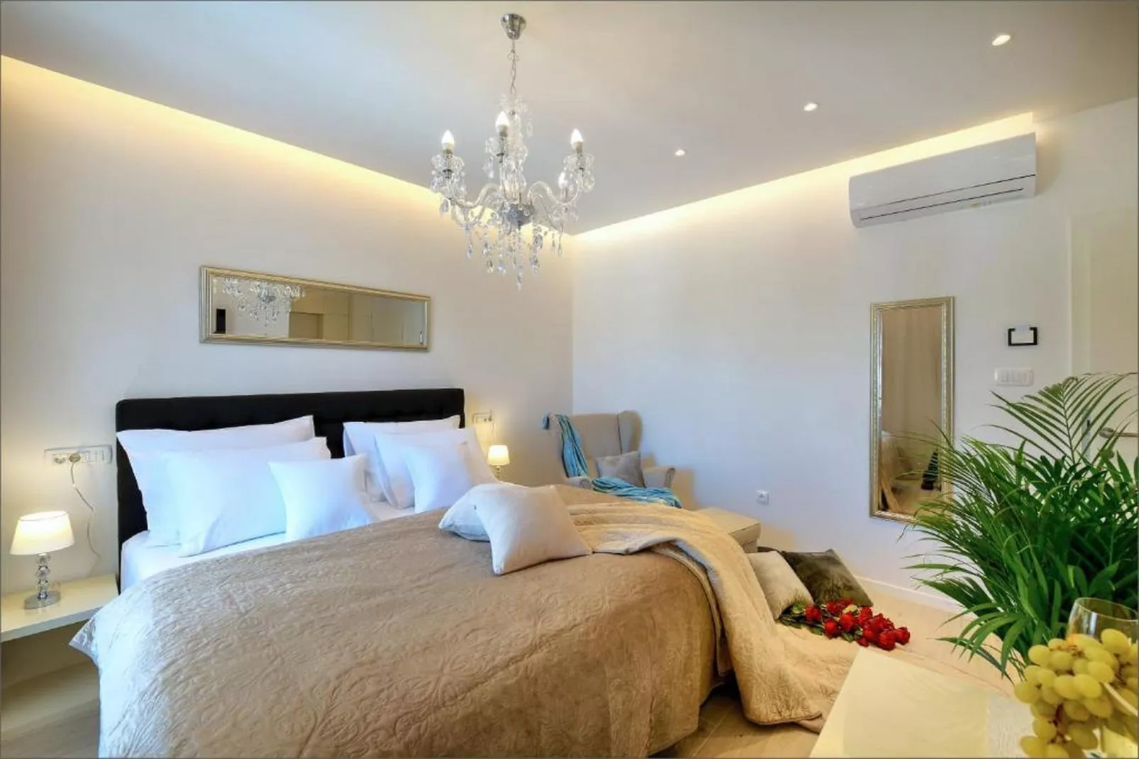 Deluxe Room with King Size Bed (4)-Chambre