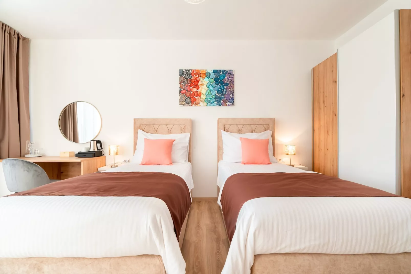 Apartments & Rooms Fisherman's Luck - Superior Twin Room with Balcony and Sea View-Bedroom