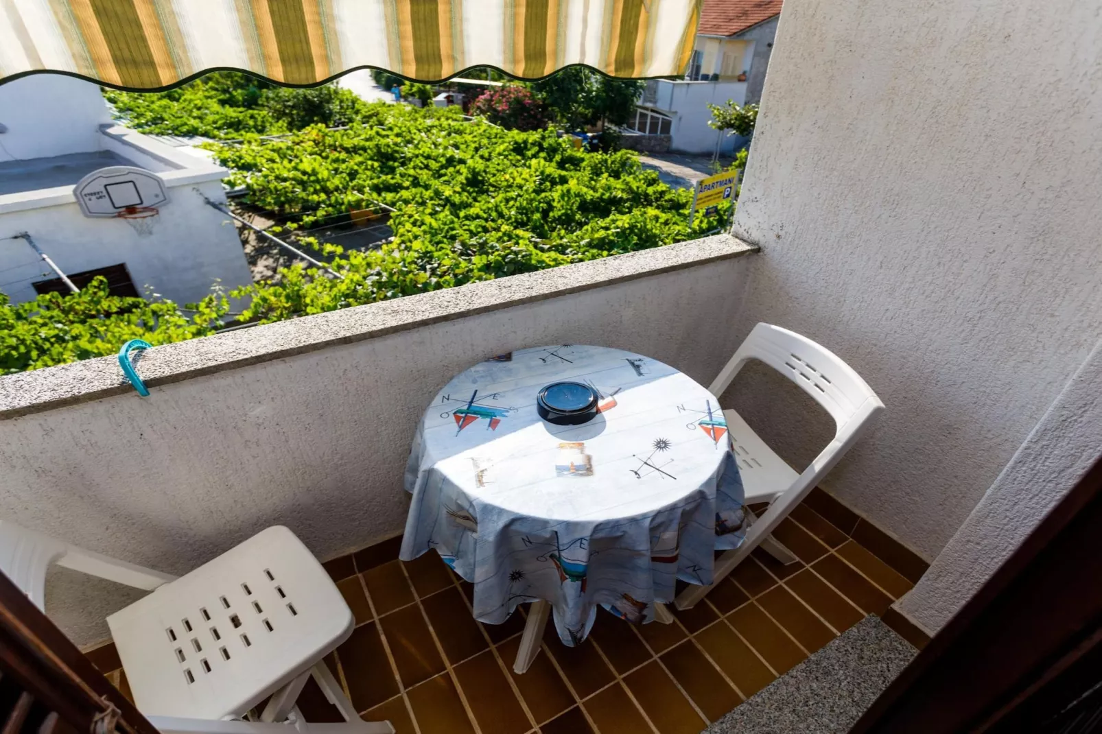 Sunny and Sleek Krk Rooms with Balcony - Classic Double Room with Balcony (owner Zelena)-Terrace balcony