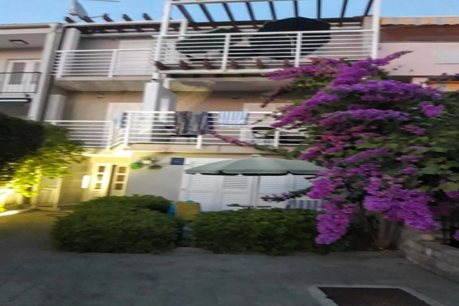 Studio Apartment-Outdoor