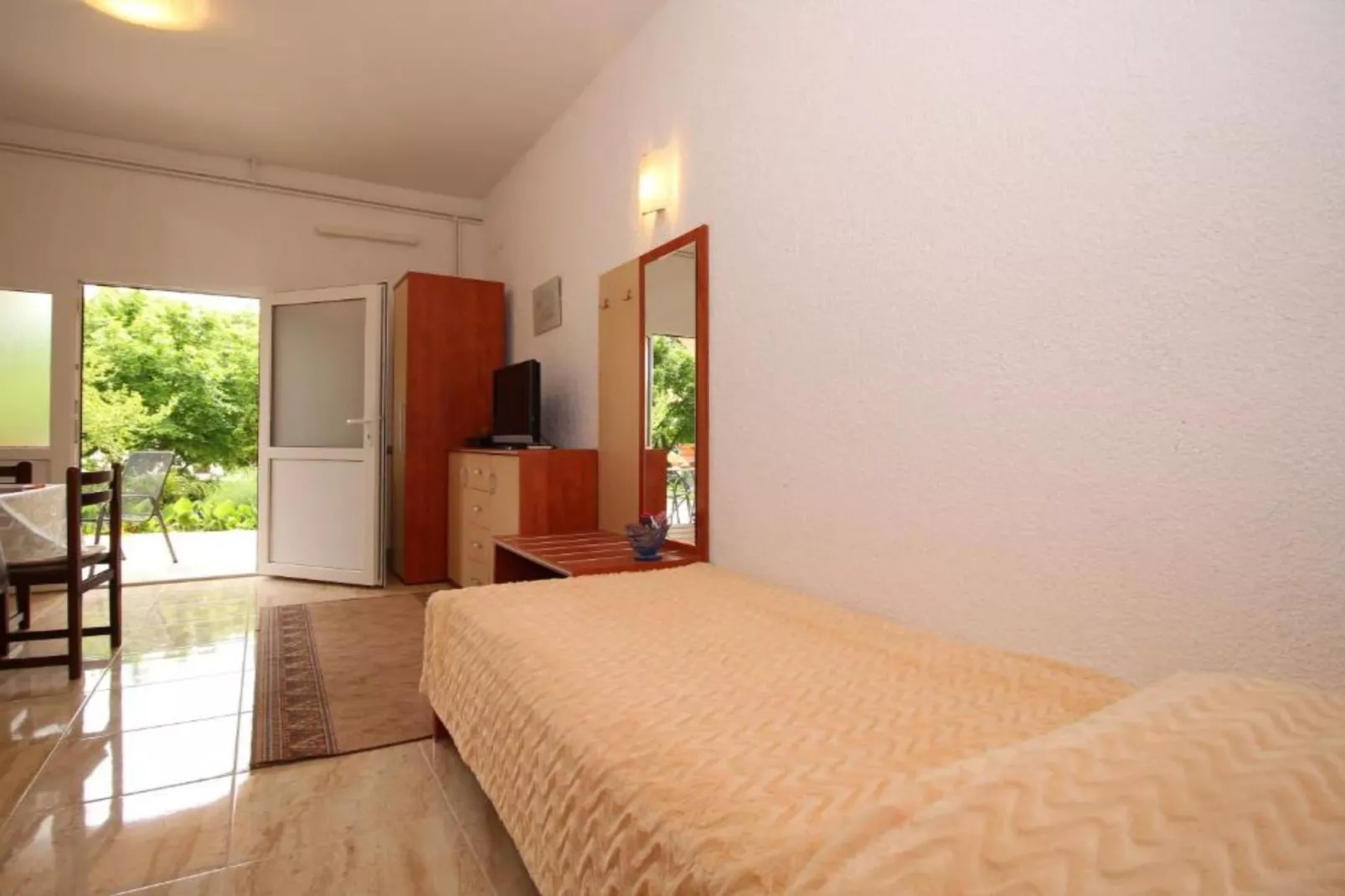 Apartments Butković - One Bedroom Apartment (A2)-Schlafzimmer