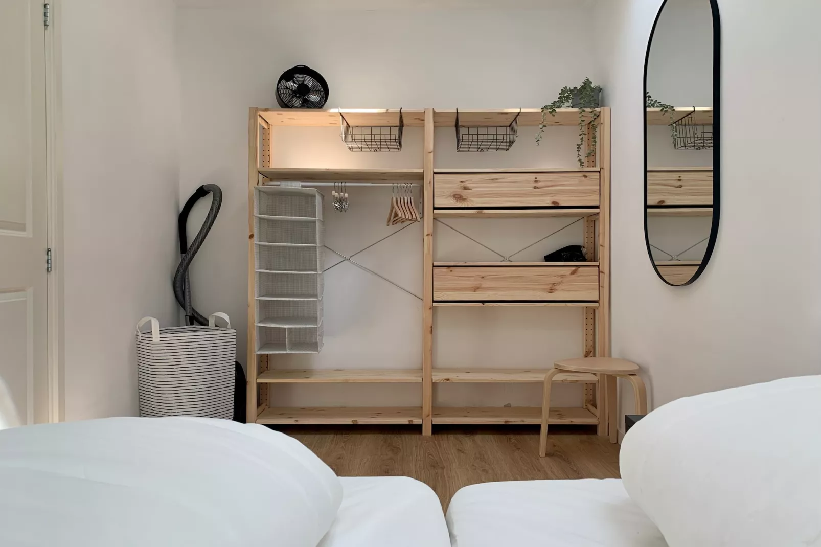 Plein 1945-8-Chambre