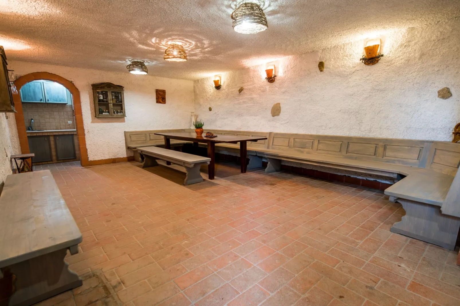 Serene Rustic Haven Holiday Home with Sauna - Two Bedroom Holiday Home with Sauna-Dining room