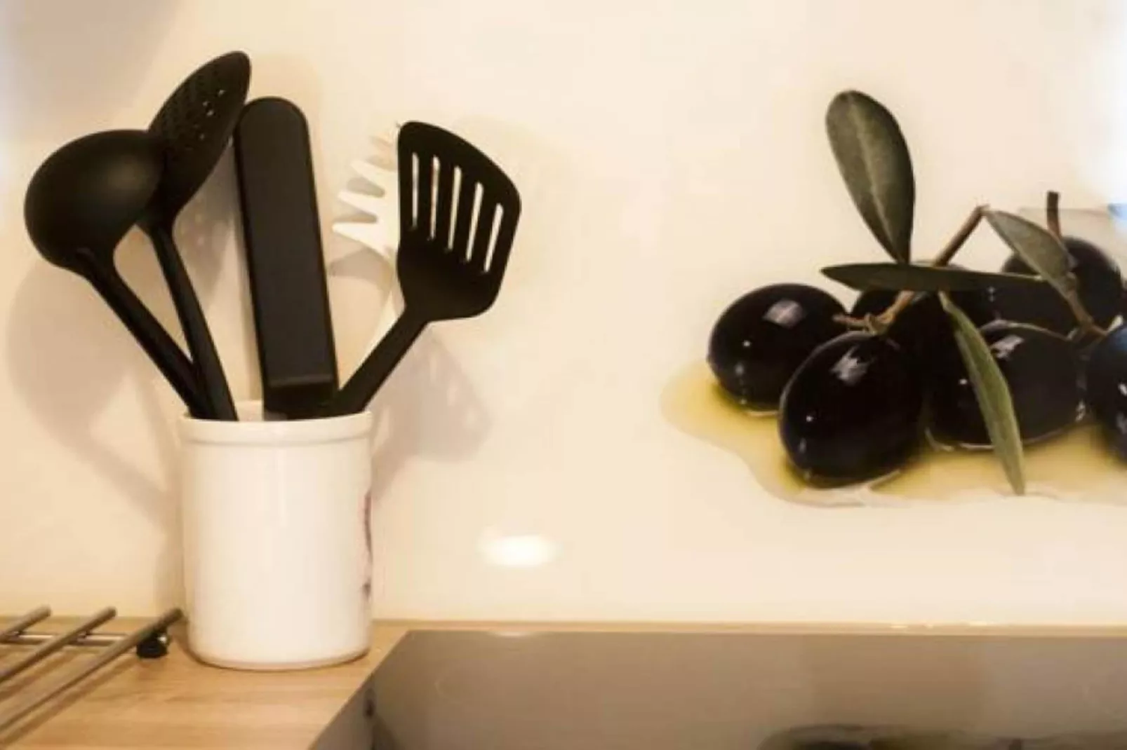 Stylish Retreat with BBQ and Modern Amenities near Terme - Three Bedroom Apartment-Kitchen