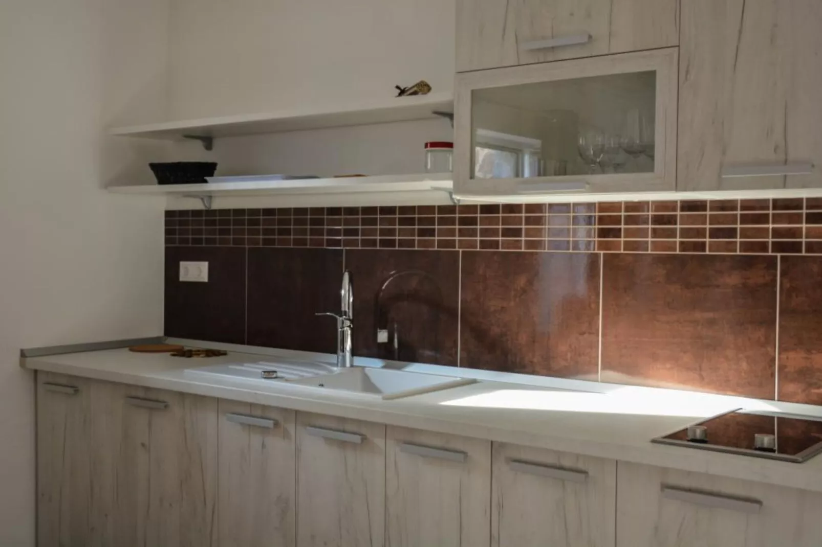 Zevnik Quiet Retreat with Stunning Views and Equestrian Activities - Standard One Bedroom Apartment-Kitchen