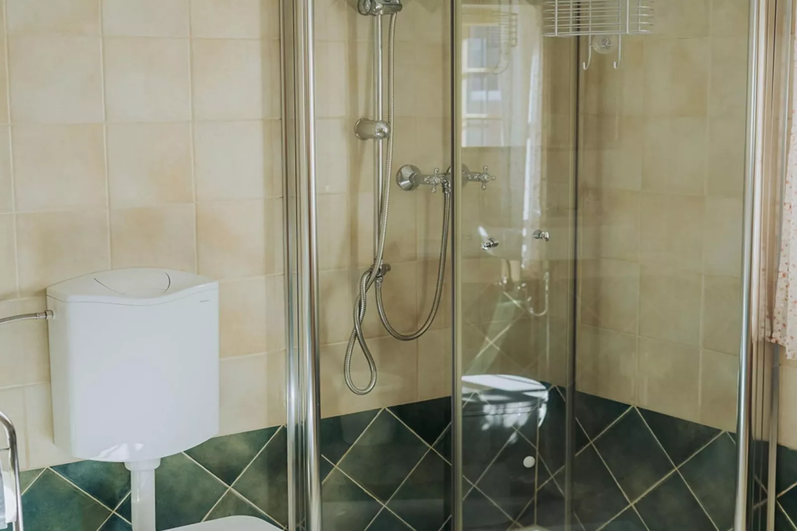 Enchanted Misty Valley Cottage Apartments - Classic One Bedroom Apartment (owner 2)-Badezimmer