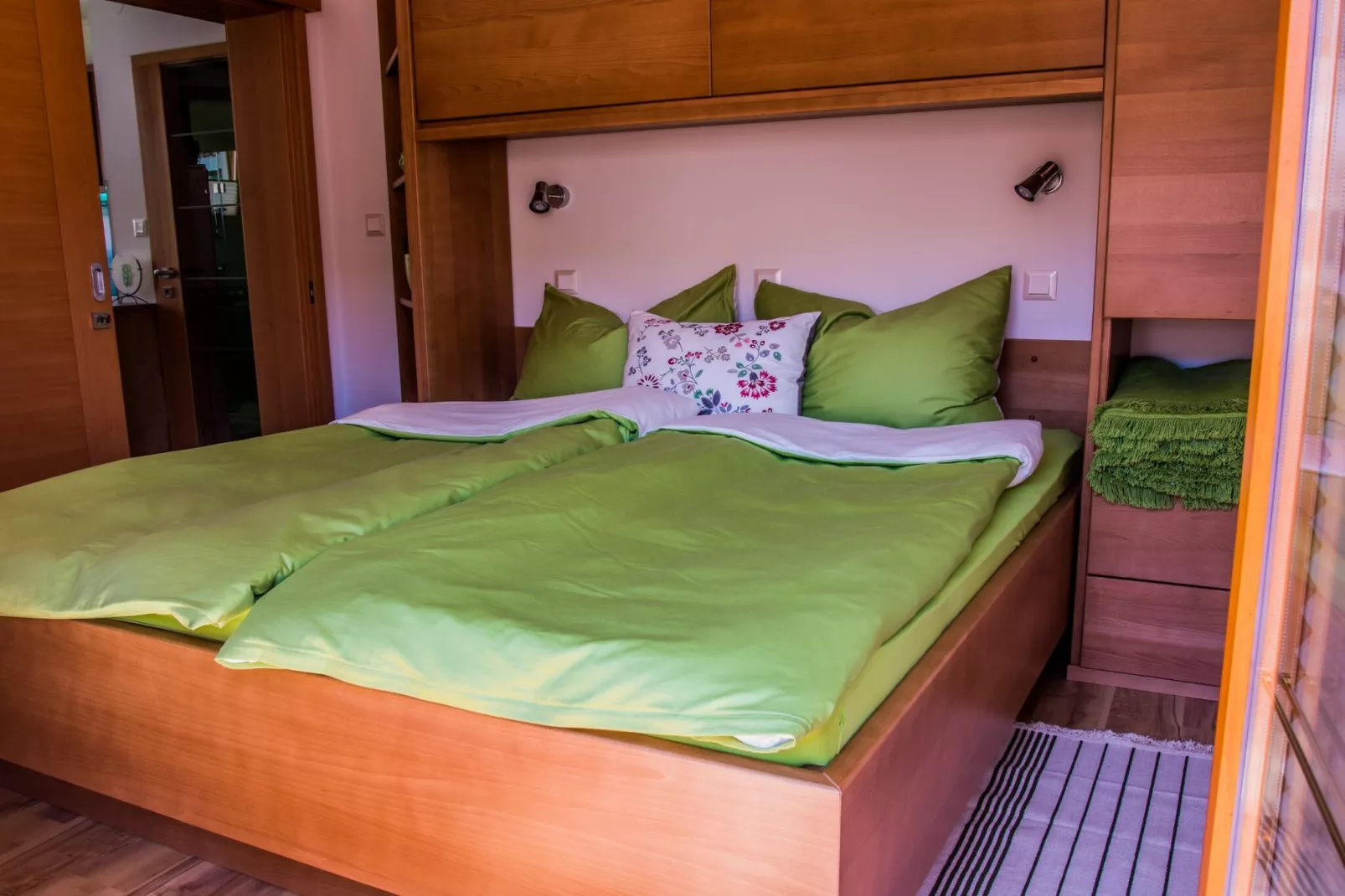 Riverside Pines Luce Apartments with Balcony - One Bedroom Apartment with Balcony (owner 2+2)-Schlafzimmer