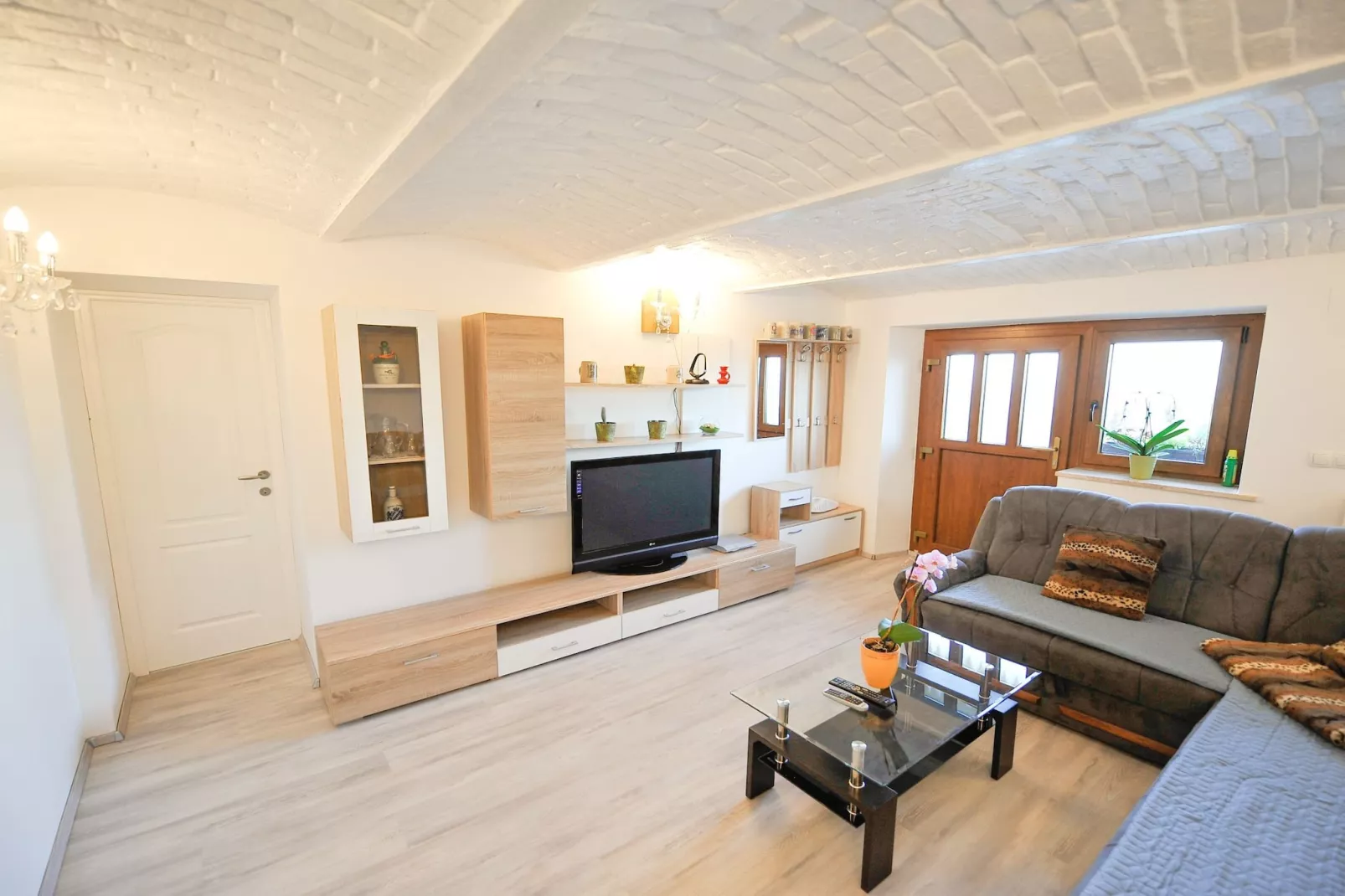Relax and Rustic Apartments with Terrace - Classic One Bedroom Apartment with Terrace (owner Silvester)-Living room