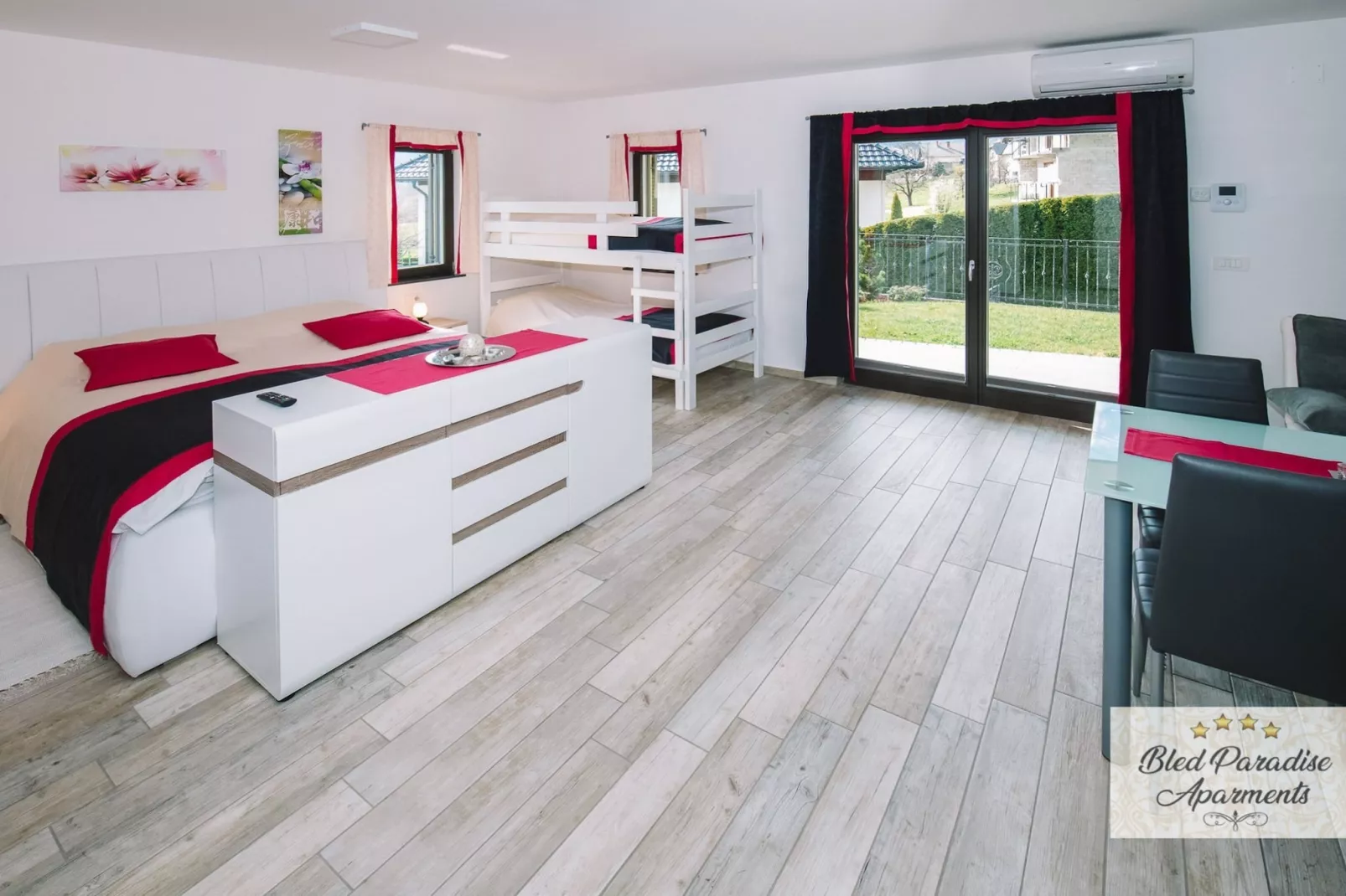 Bled Prestigious and Stylish Apartments - Standard Studio Apartment with Terrace (owner 2)-Bedroom