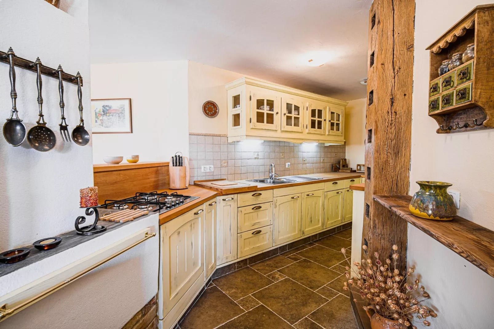 Hidden Authentic Haven Apartments - One Bedroom Apartment with Terrace-Kitchen