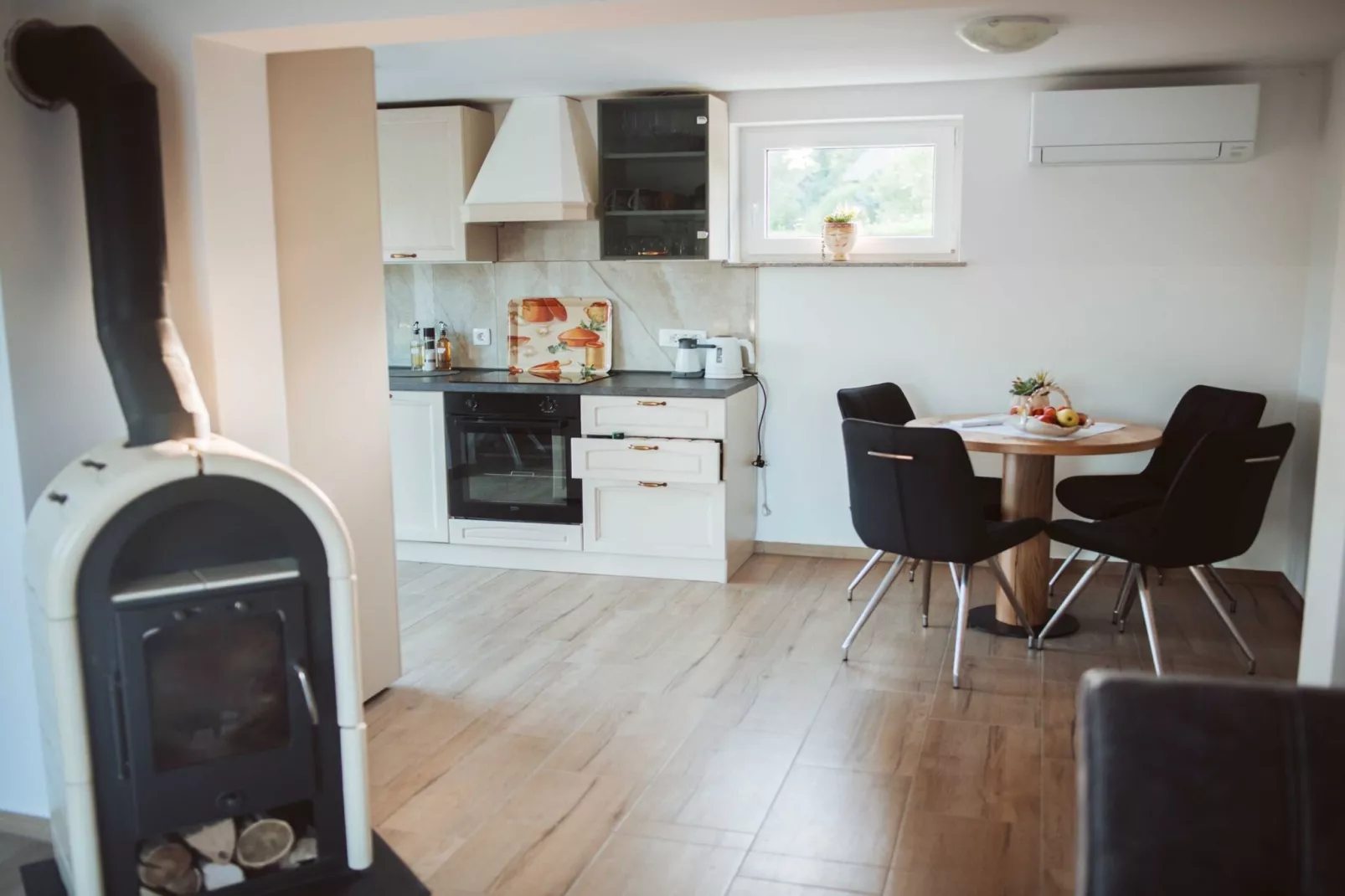 Cozy Holiday Home with Fireplace and Scenic Hills in Bistrica ob Sotli - Two Bedroom Holiday Home-Kitchen