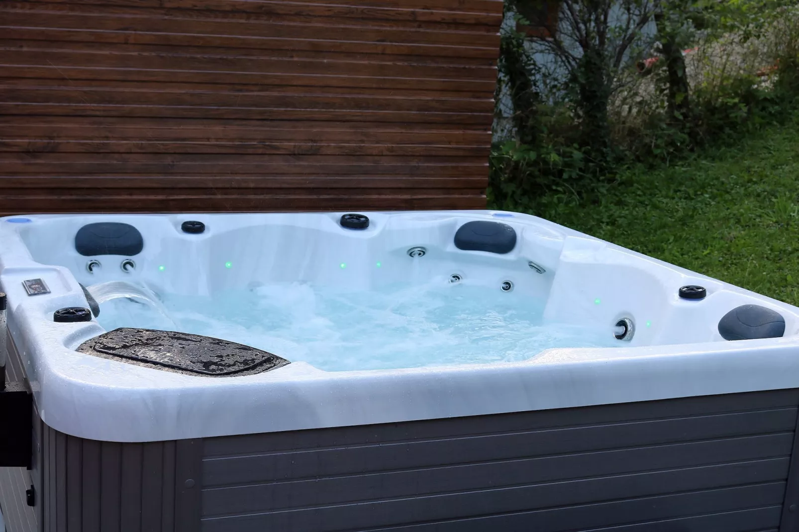 Tradicionalna Zagorska drvena kuća Stara murva  - Three Bedroom Holiday Home  with Patio-Wellnessbereich