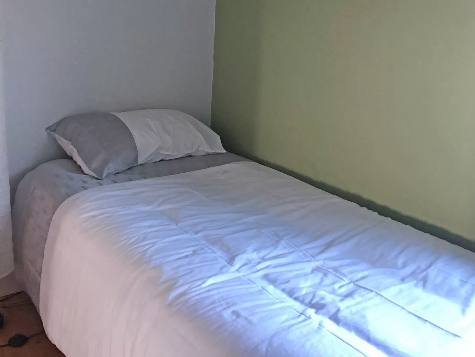 Courtyard HC No 8-Drinnen