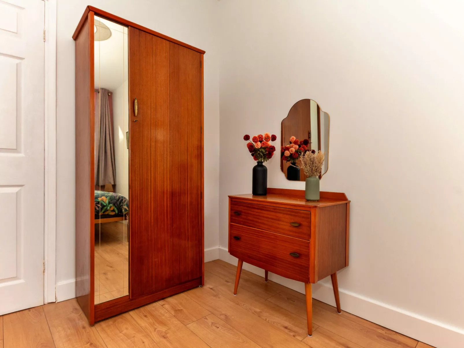 Sheila's Cottage-Inside