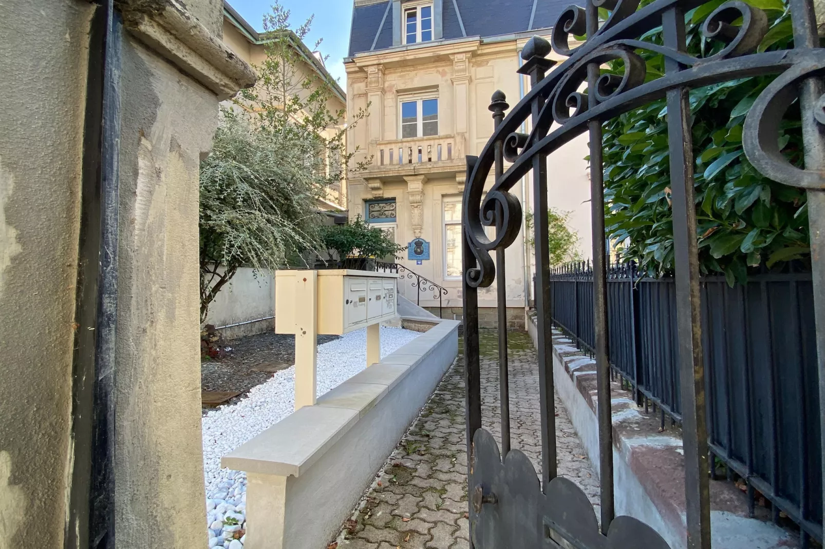 Appartement avec la petite cour-Extérieur été