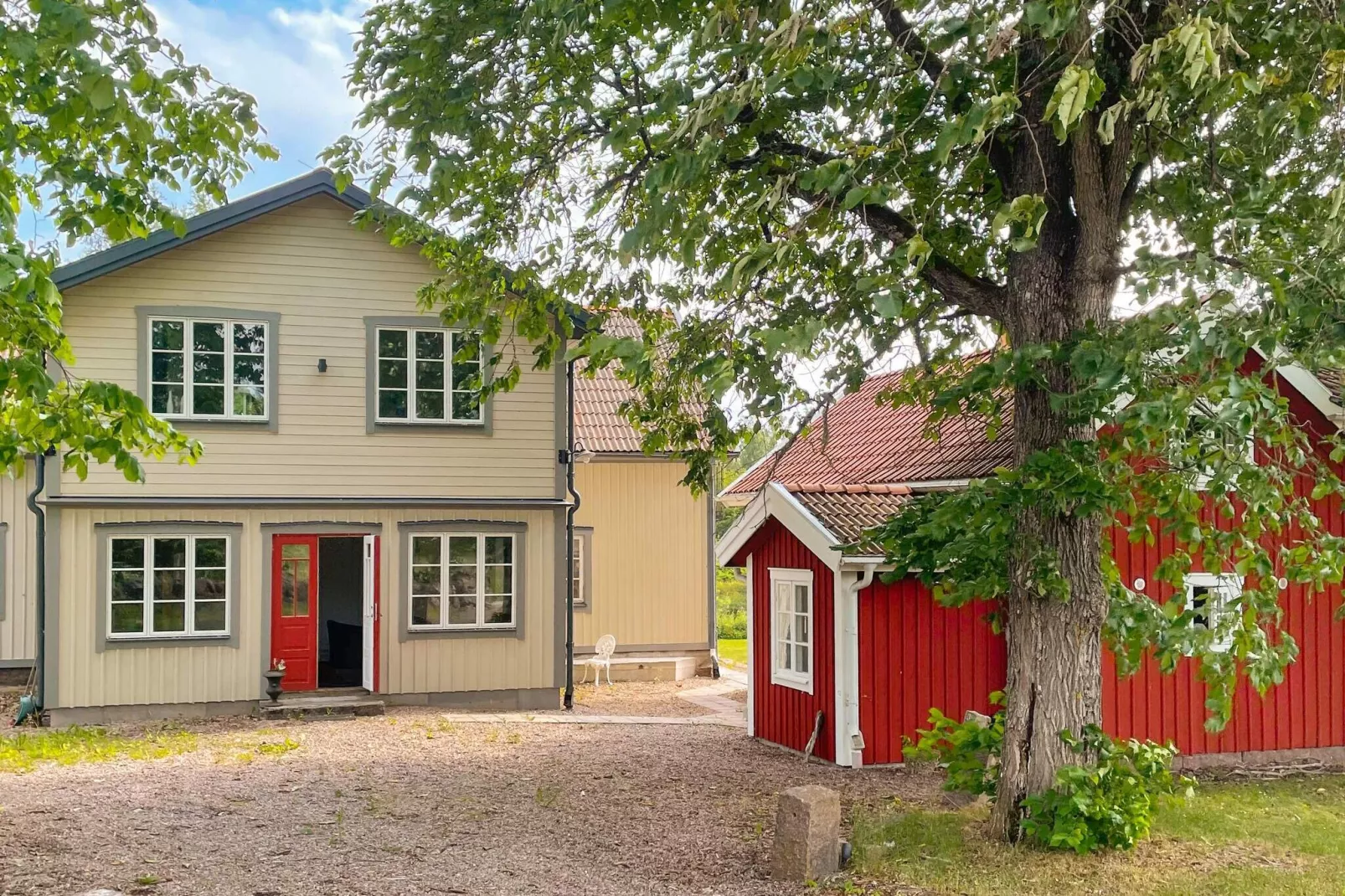 11 person holiday home in Ödeshög-By Traum