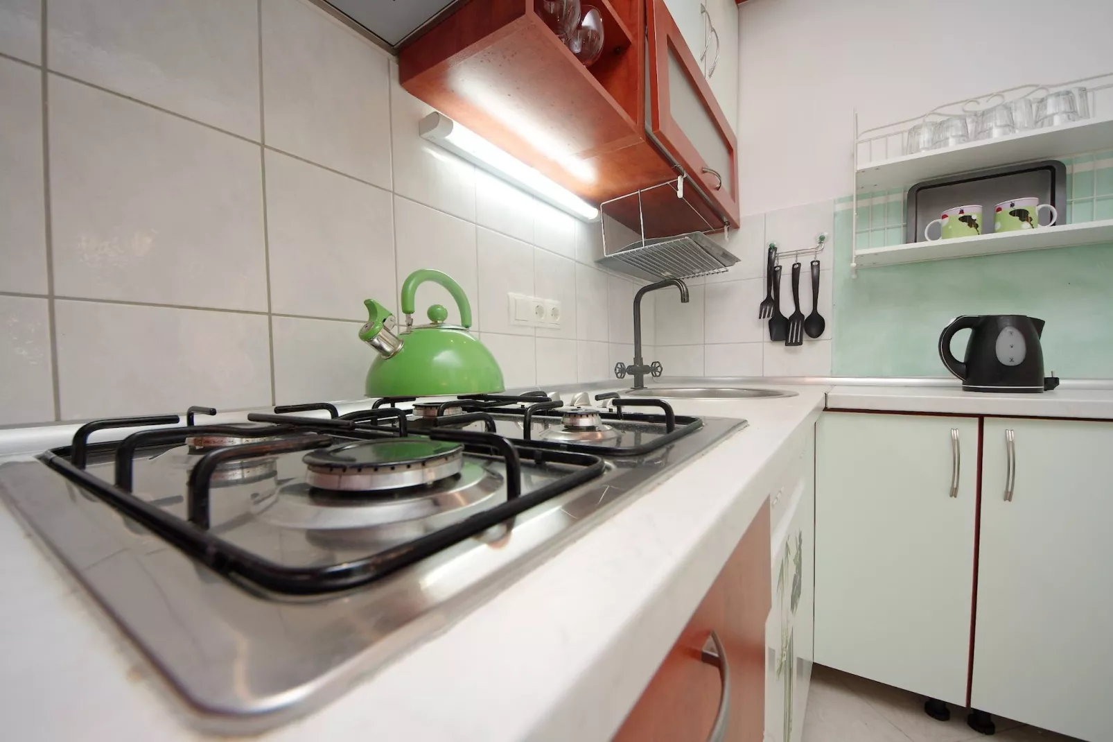 Seafront Apartments Deveron - Two Bedroom Apartment with Balcony and Sea View (Hvar)-Kitchen