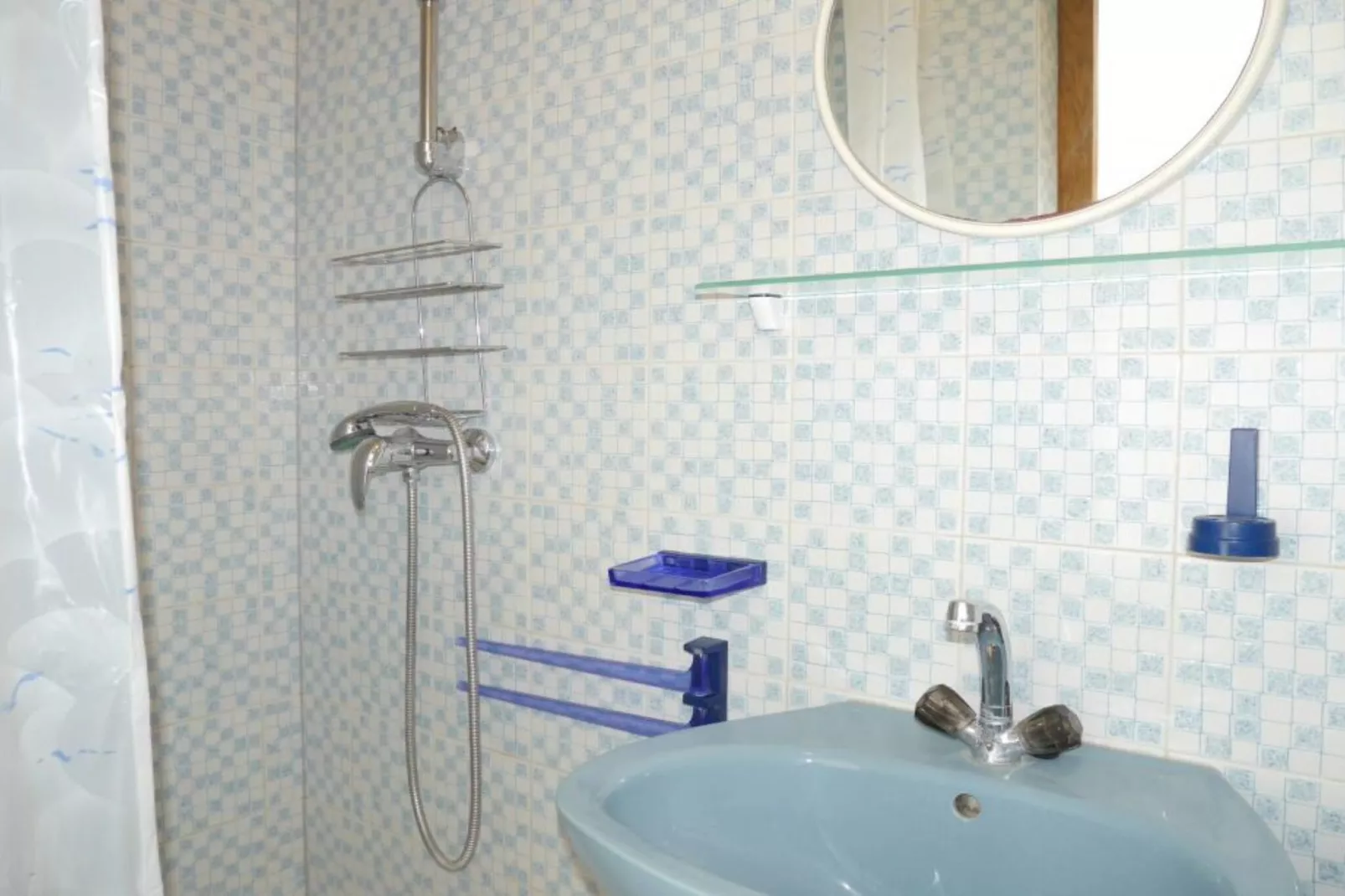 Dugi Rat Seaside Apartments - Two Bedroom Apartment 1-Salle de bain