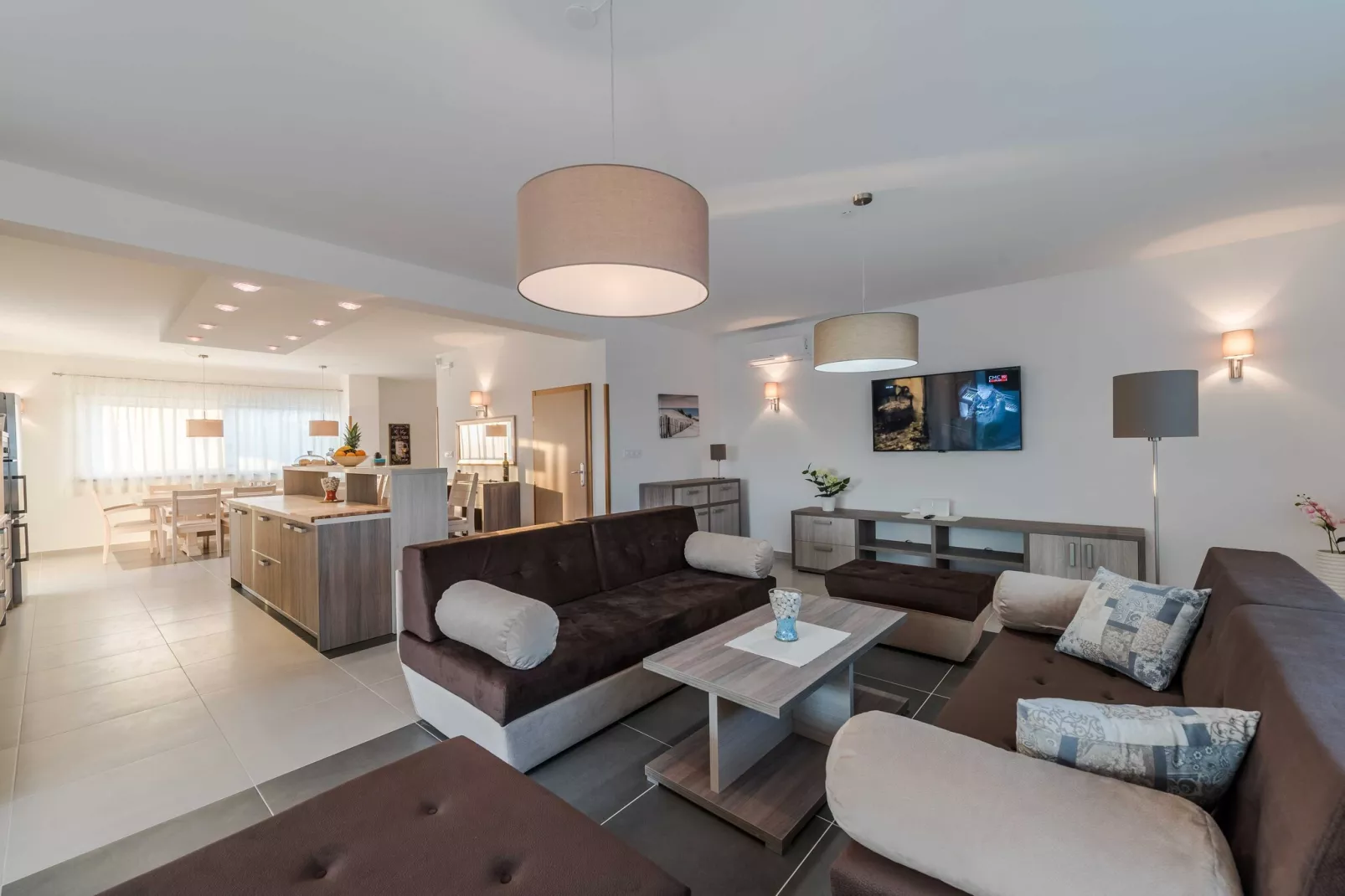 Luxury Escape with Swimming Pool & Modern Design - Deluxe Four Bedroom Villa with Sea View and Private Pool (Villa 5)-Salon