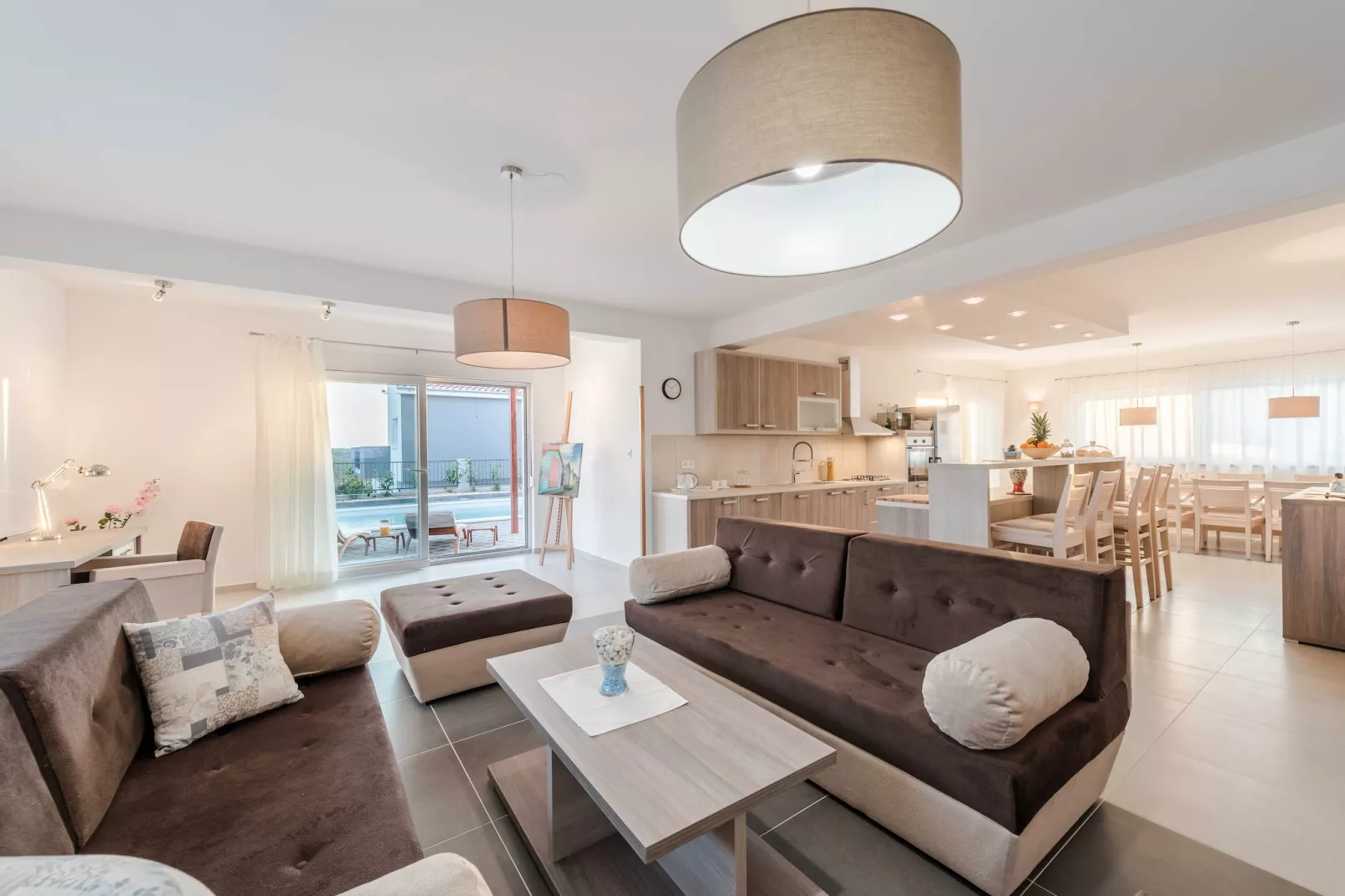 Luxury Escape with Swimming Pool & Modern Design -Deluxe Four Bedroom Villa with Private Pool (Villa 6)-Wohnzimmer