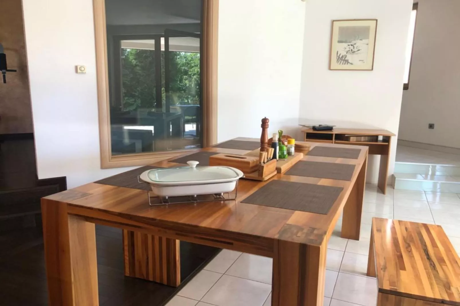 Villa Sarajevo Hills - Five Bedroom Villa with Terrace and Garden-Esszimmer