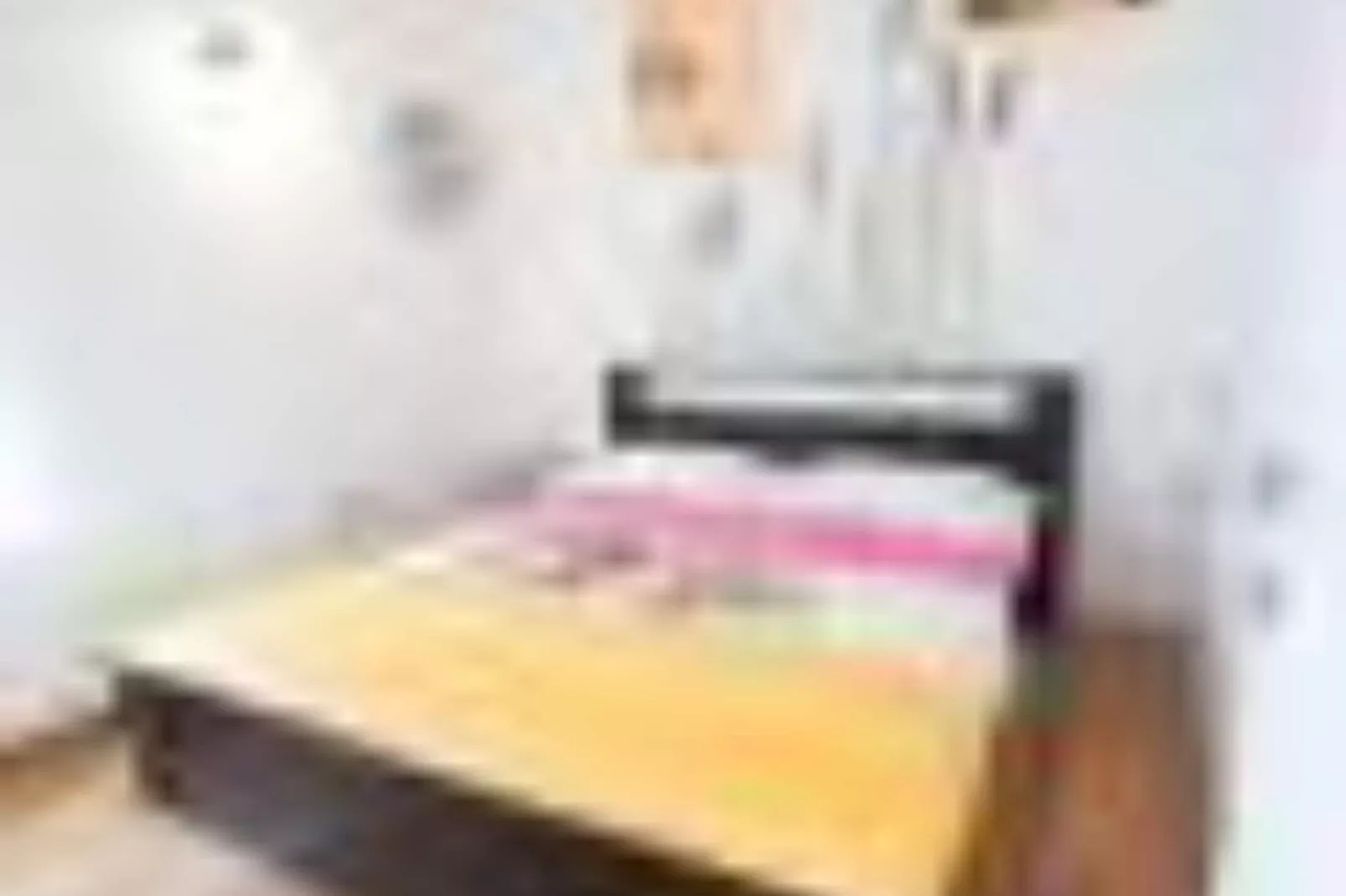 One-Bedroom Apartment With Lake View