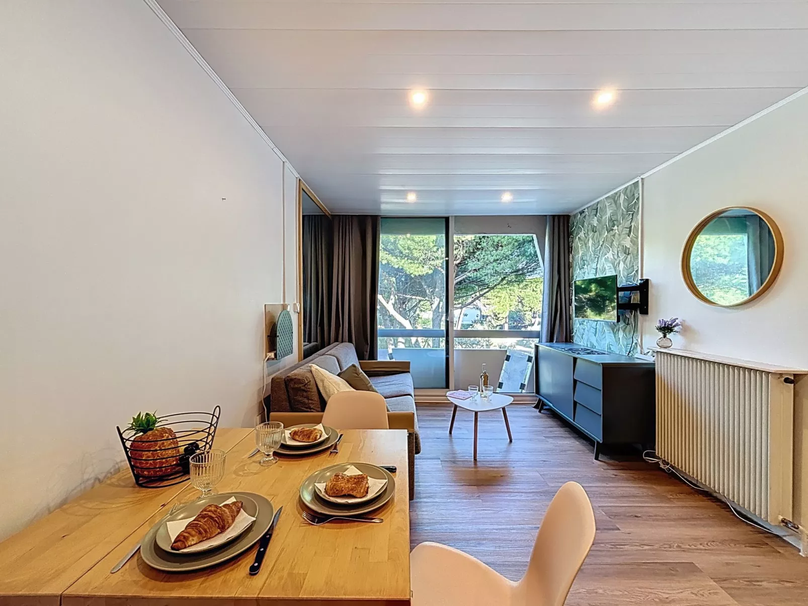 Le Saint Clair-Inside