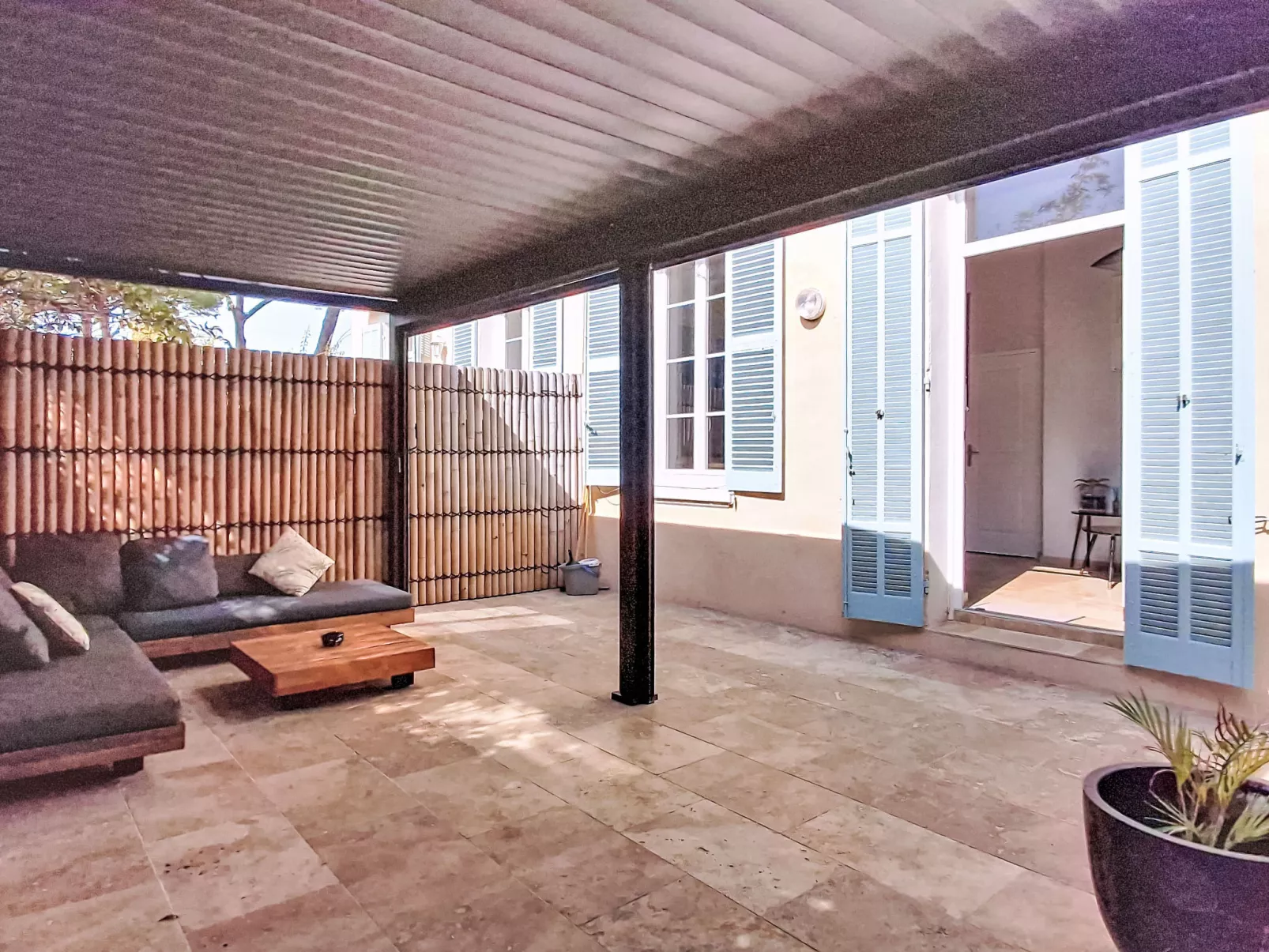 Villa Mireille-Inside