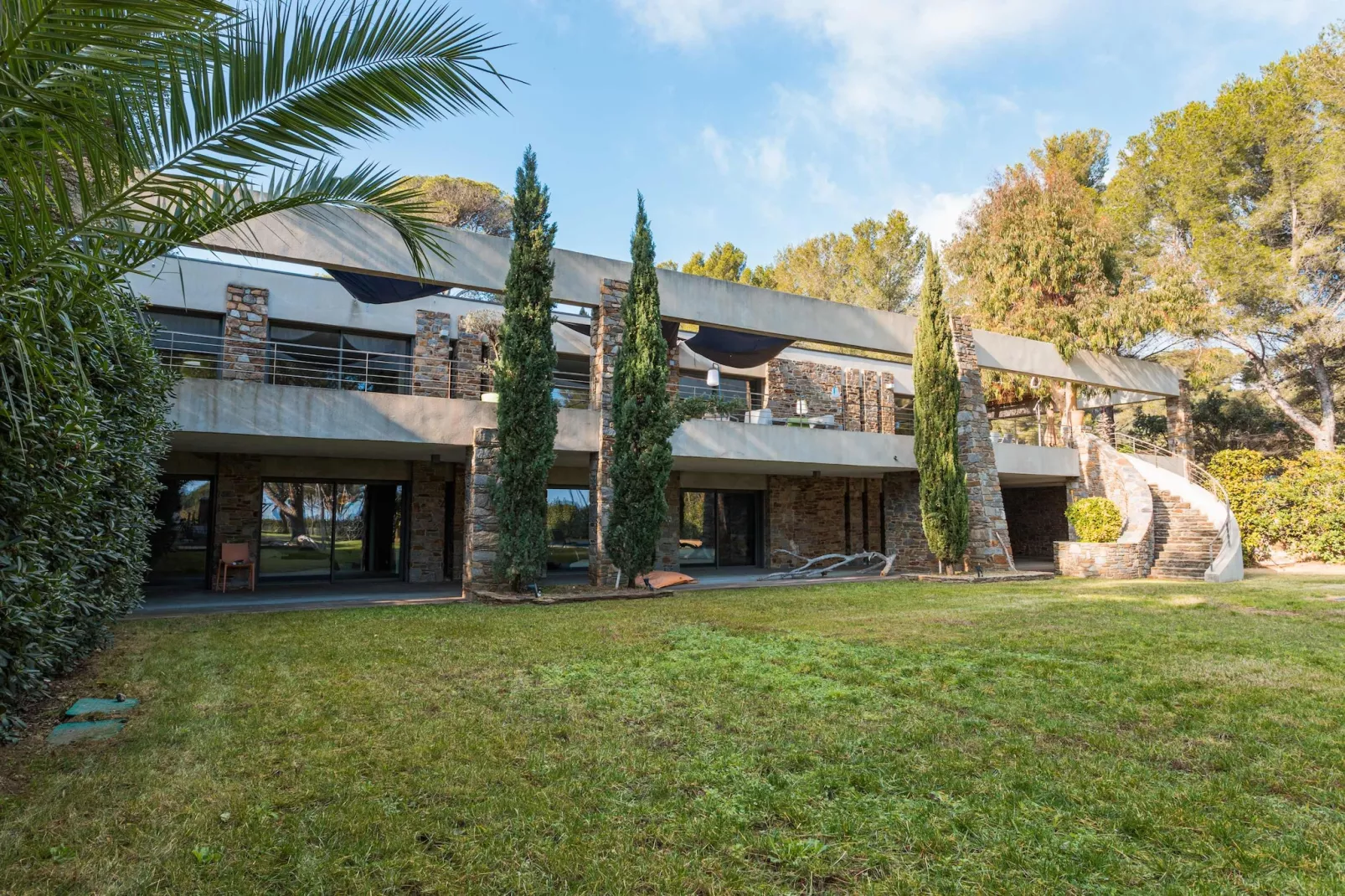 Villa Ephelele-Außenbereich Sommer