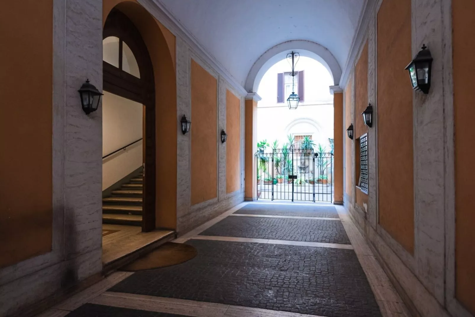 La Magnolia-Hall & reception