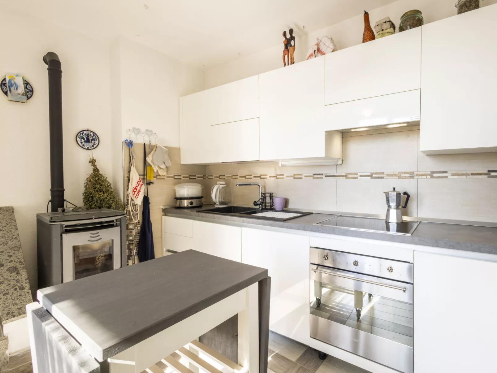 La Maison de Tobie-Inside