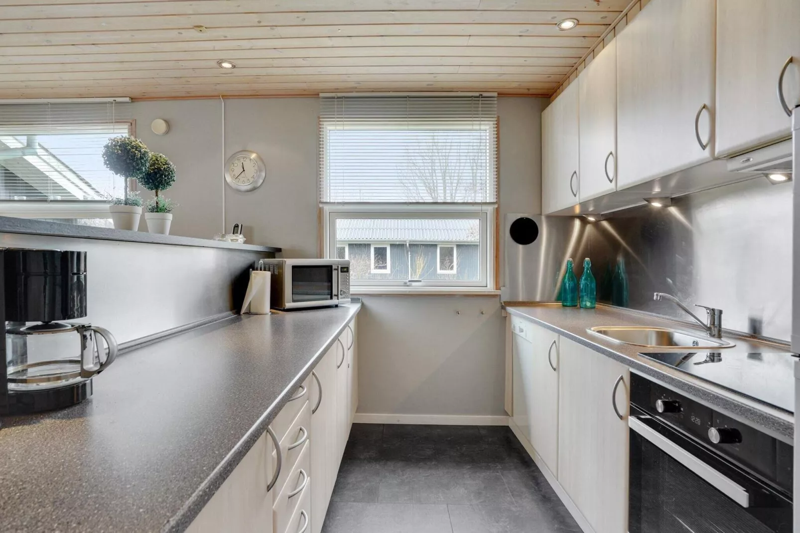 6 person holiday home in Hemmet-By Traum-Indoor