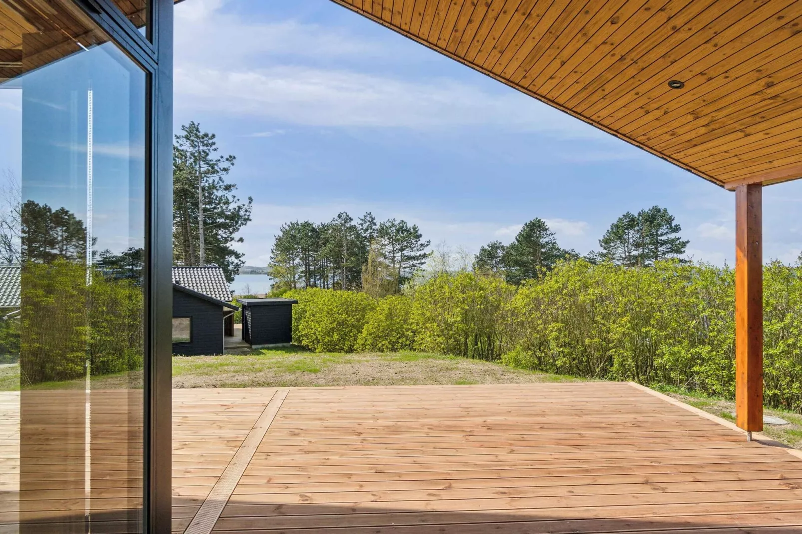 5 Sterne Ferienhaus in Millinge-Im Freien